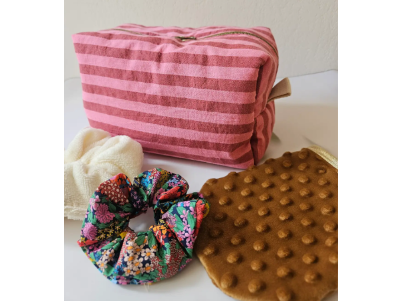 Trousse de toilette et accessoires salle de bain faits main