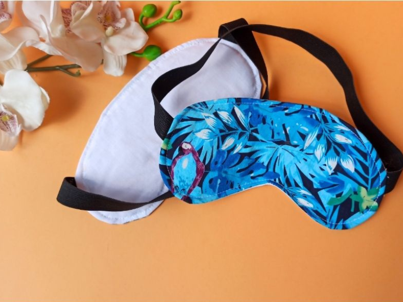 Coffret beauté : Serviette turban pour cheveux, masque de nuit et lingettes