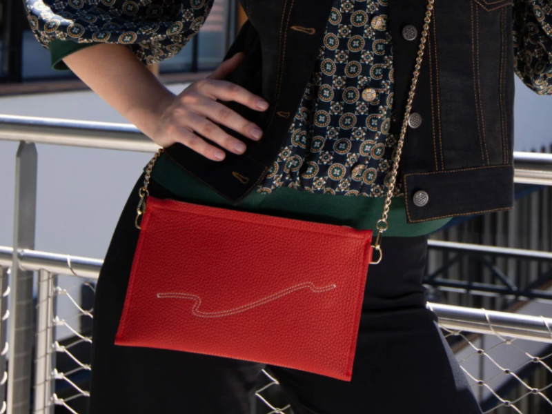 Pochette chaine & cuir Paris