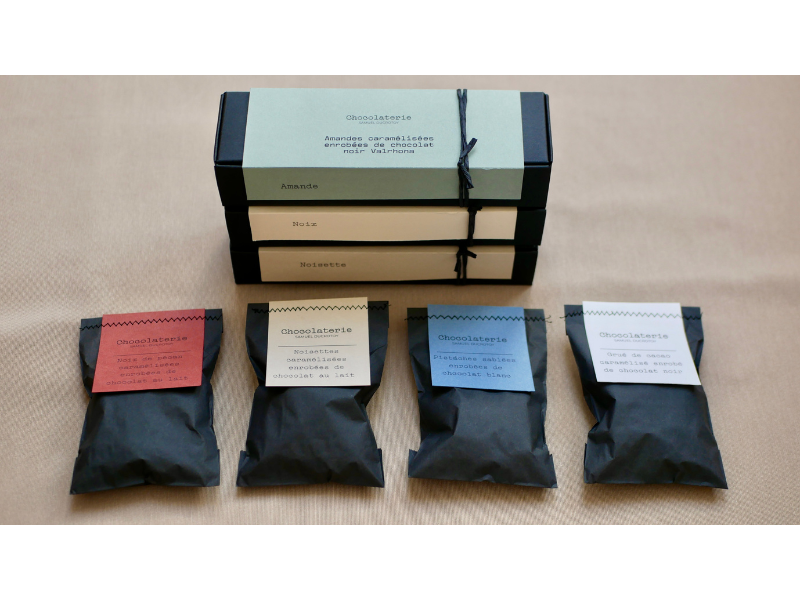 Coffret gourmand fruits secs chocolatés – 3 boîtes & 5 sachets