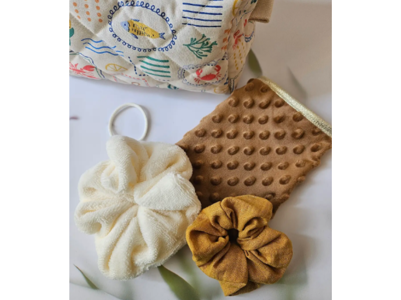 Trousse de toilette et accessoires salle de bain faits main