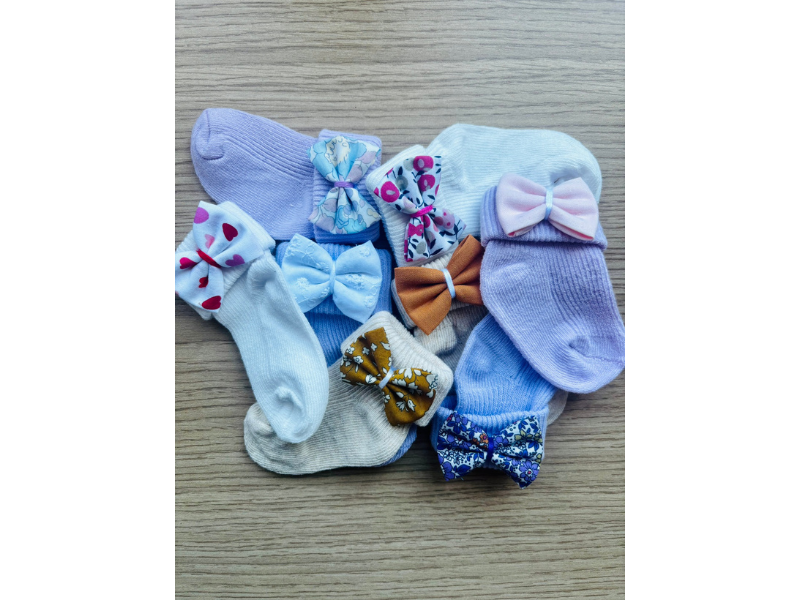 Box 4 saisons : Paire de chaussette noeud pour bébé