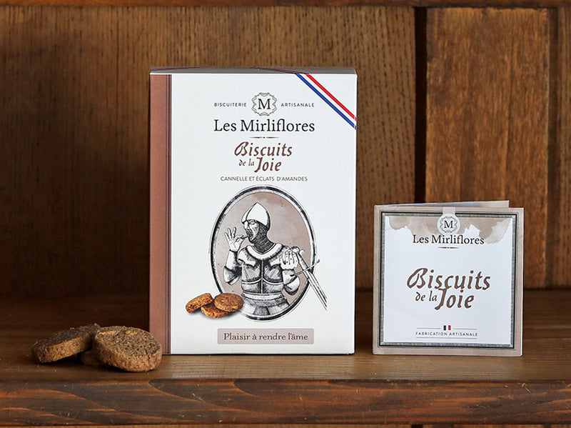 Lot de biscuits anciens locaux