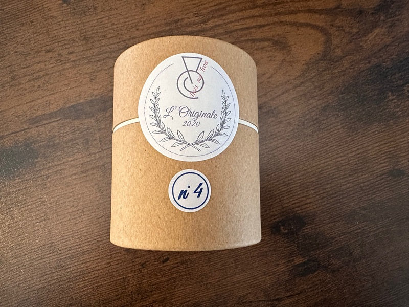 1 Bougie Originale et 6 Secrets (boites anti-mites)