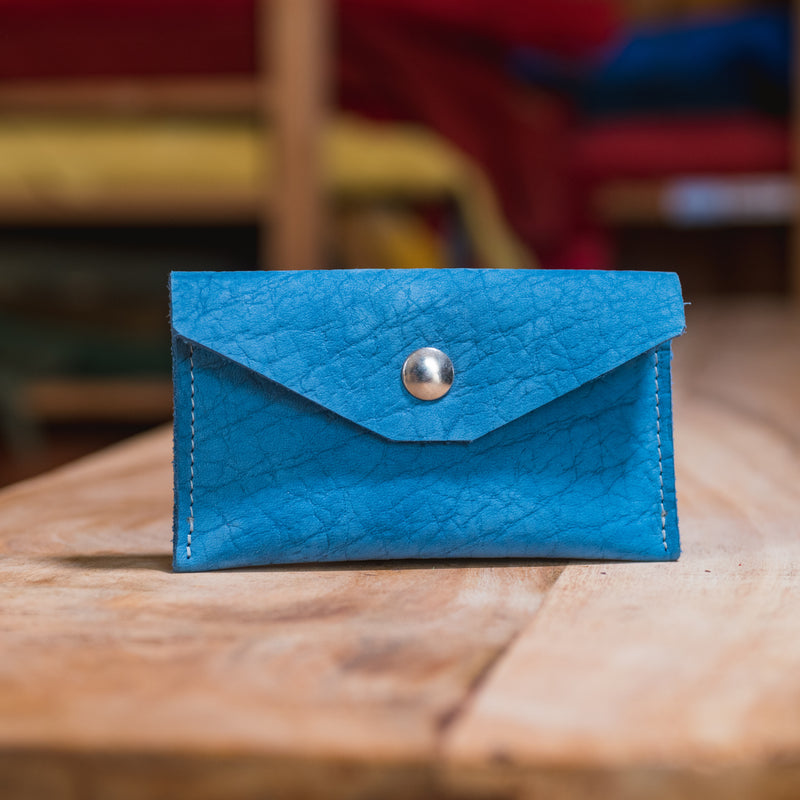 Porte-cartes et porte-clés en cuir