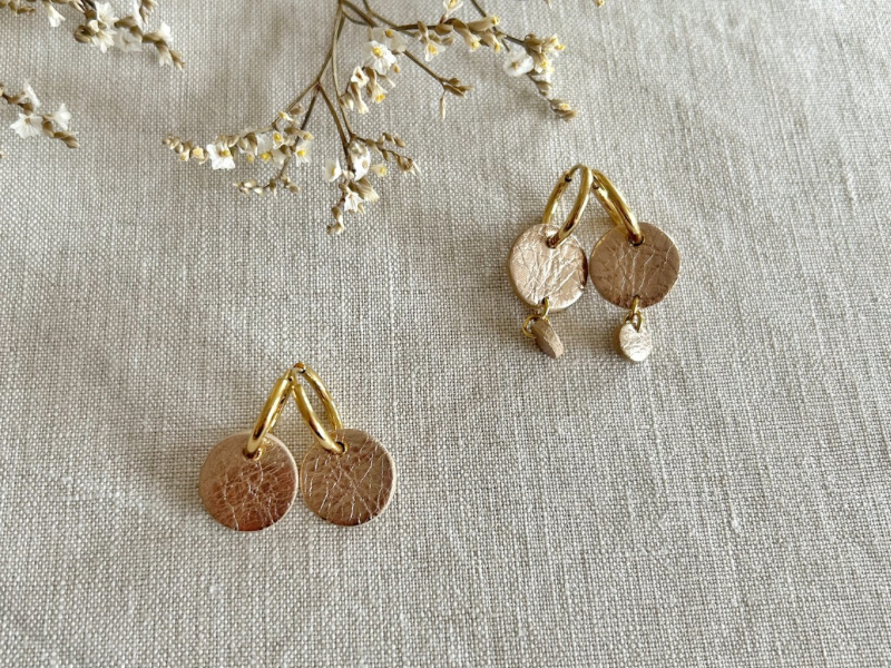 Créoles et double pastilles en cuir