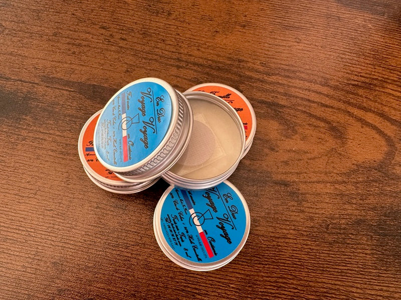 1 Brule Parfum Photophore, 1 boîte de 20 fondants et 4 parfums de voiture