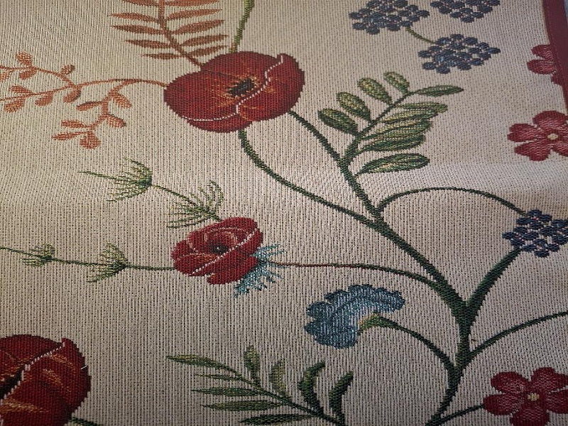 Un chemin de table Jacquard 
