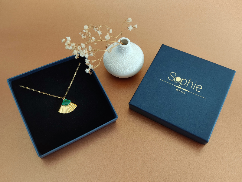 Collier pendentif éventail La Mystérieuse