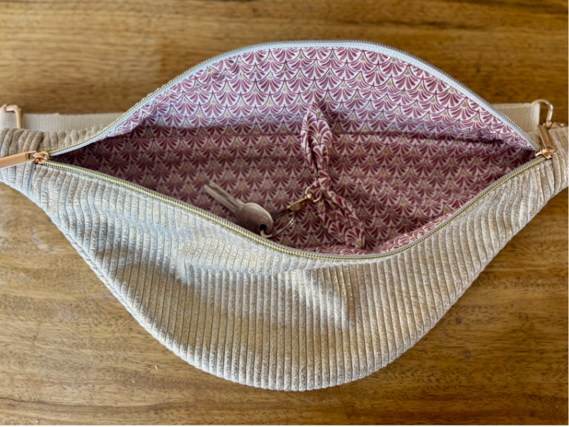 Grand sac banane en velours & son porte-clé nœud