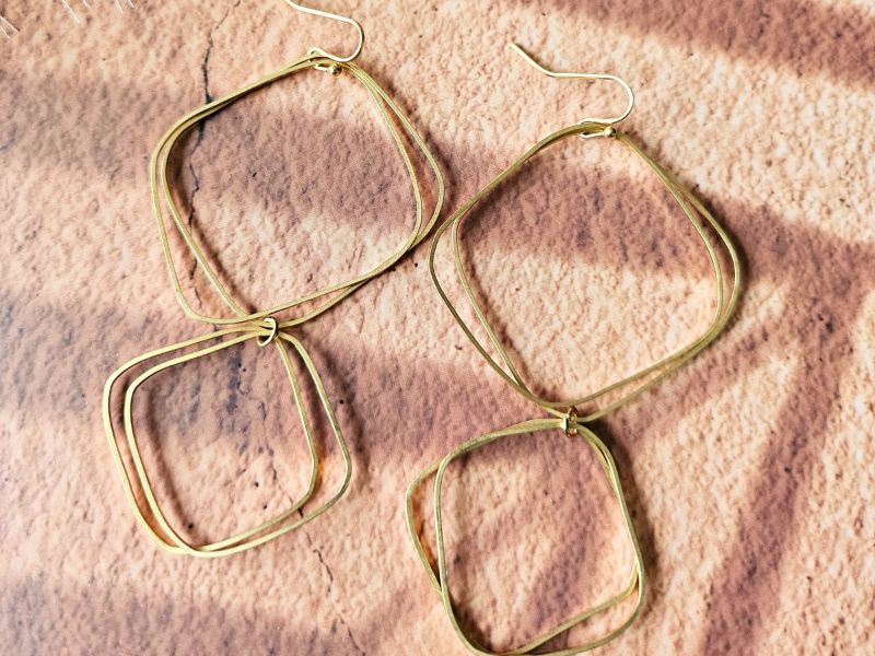 Boucles oreilles longues 4 carrés