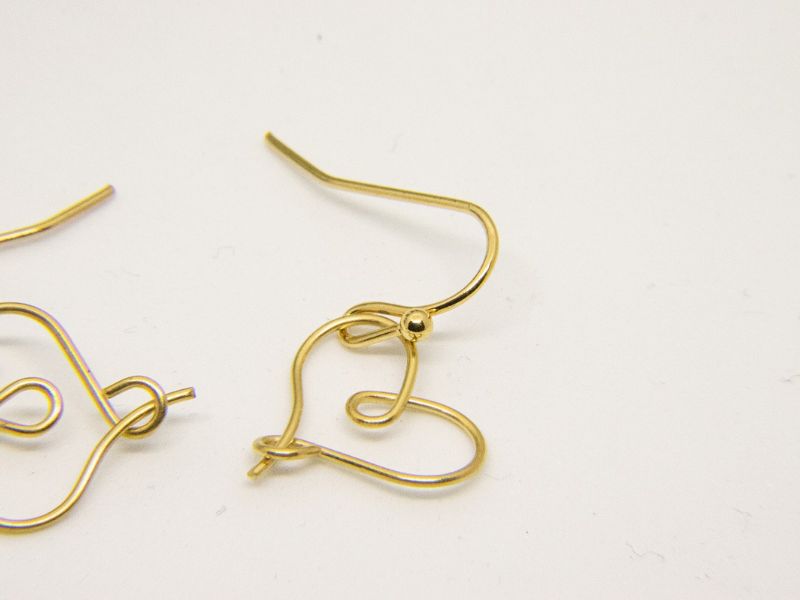 Boucles d'oreilles cœur en fil fin, doré à l'or fin 24K