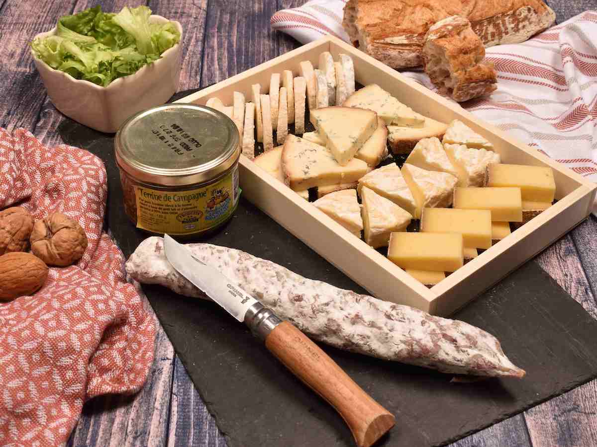 Plateau de fromages et de charcuteries - Tarif par personne