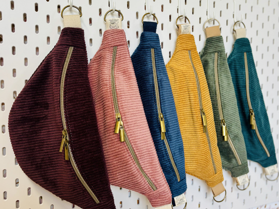 Sac banane en velours côtelé
