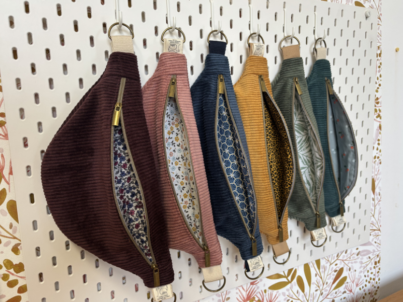 Sac banane en velours côtelé