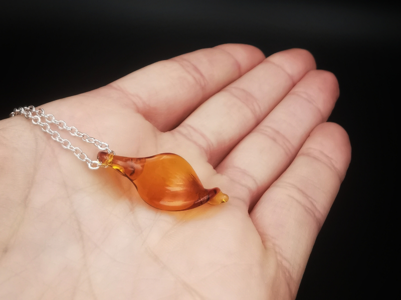 Pendentif Feuille en verre