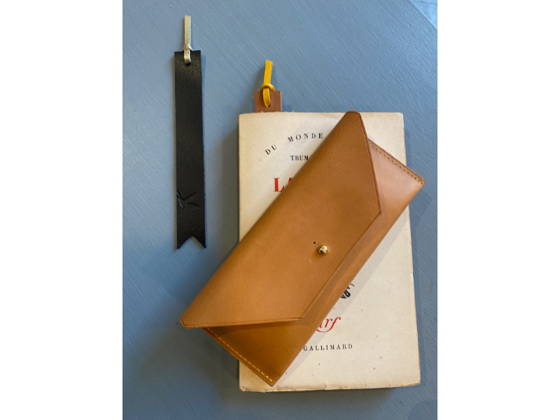 Etui à lunettes et marque-page personnalisable