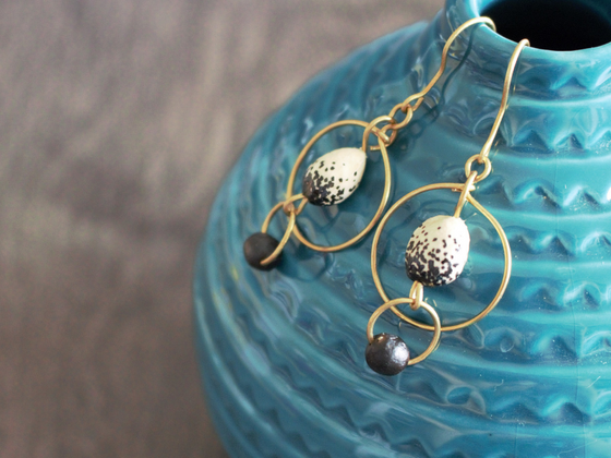 Boucles d'oreilles bois et laiton Ovo