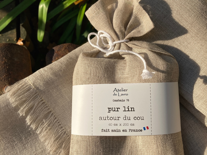 Pur lin autour du cou