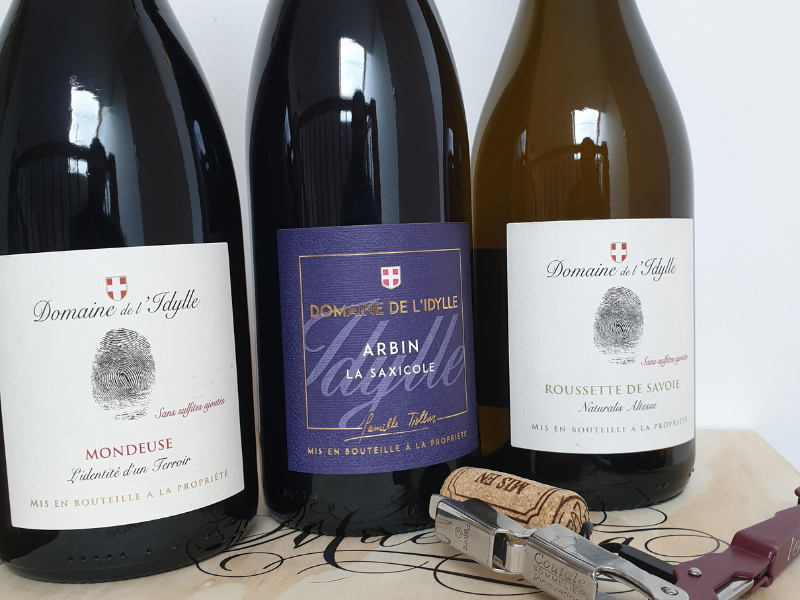 Coffret vin de Savoie 3 bouteilles de rouge et blanc AOC Mondeuse, Roussette de Savoie