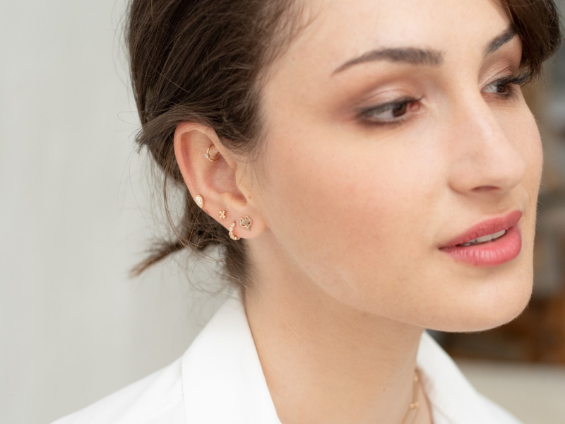 Boucles d'oreilles minimalistes au choix