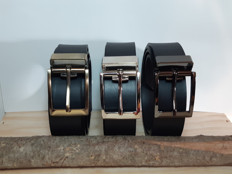 Ceinture en cuir tannage végétal et boucles interchangeables