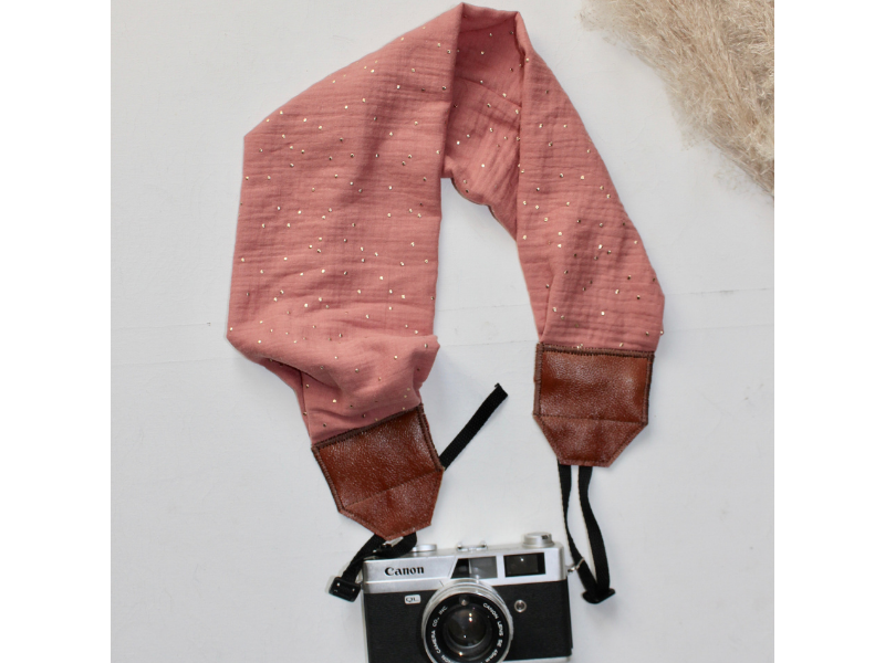 Sangle pour appareil photo et pochette en cuir