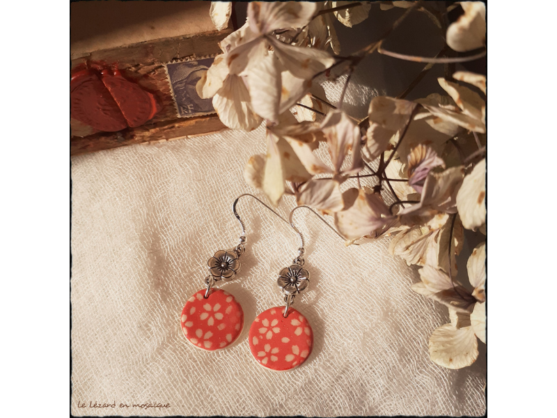 Boucles d'oreilles Fleurettes et rouge