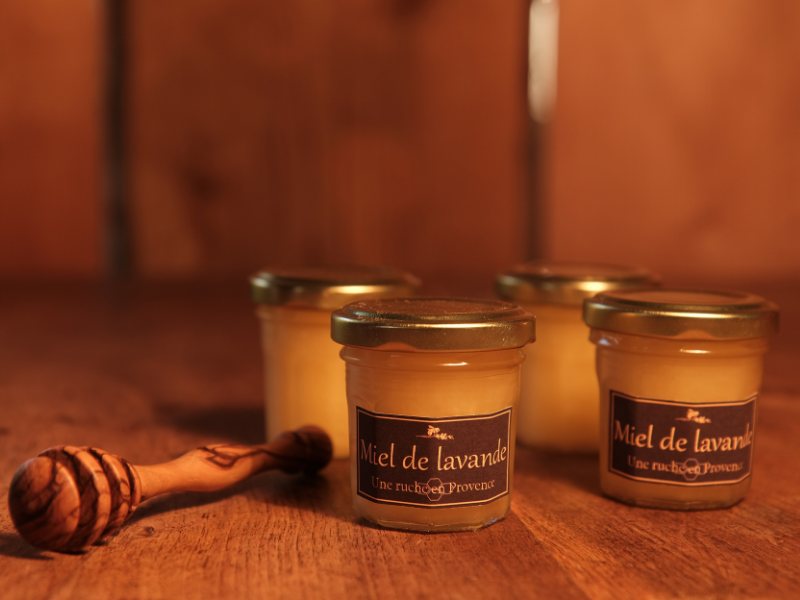 coffret decouverte quatre pots de miel de provence et bougies