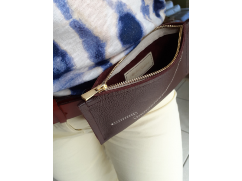 Pochette ceinture tout en cuir