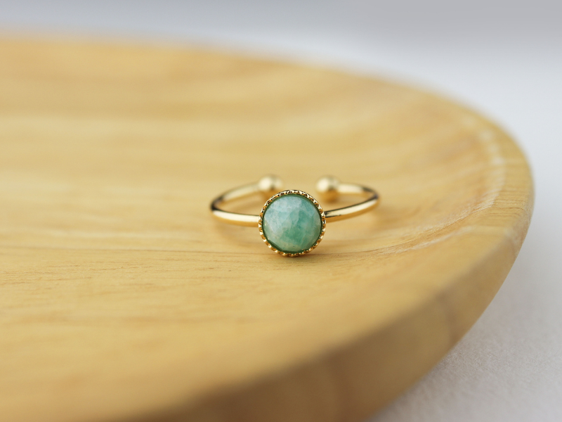 Bague plaqué or et pierre fine