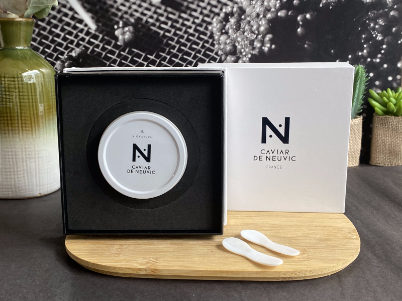 Coffret Chic : Caviar Baeri Signature et Cuillères en Nacre