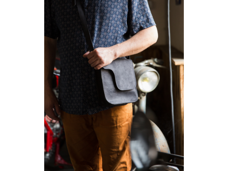 sacoche baroudeur en cuir