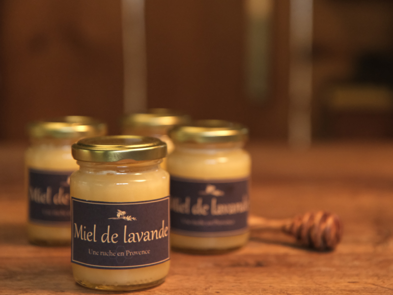 coffret richesse de miel de provence et assortiments de bougies