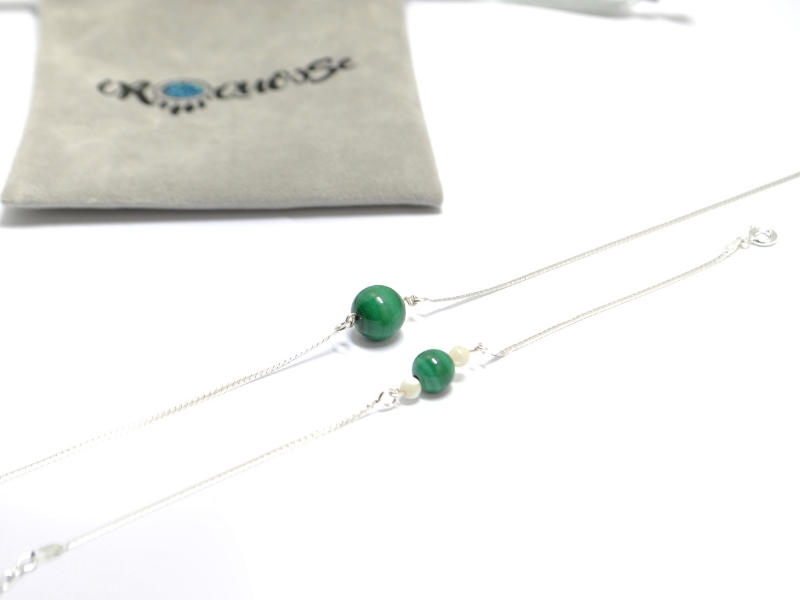 Collier et chaîne de cheville