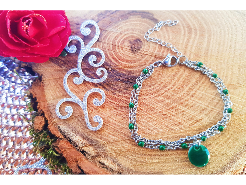 Bracelet et collier multi-rangs