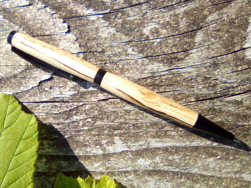 Stylo bille rechargeable en bois