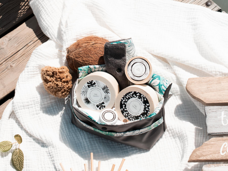 Trousse de toilette d'exception : savon, gommage, shampoing et baume