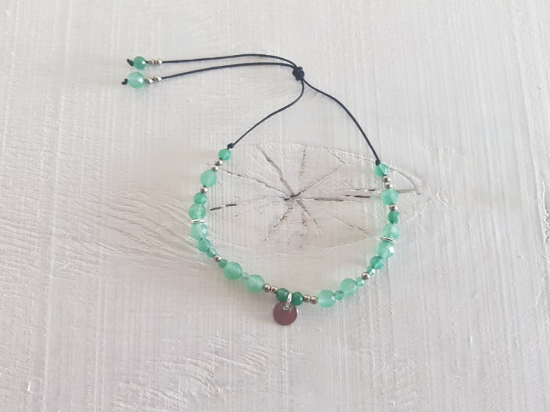 Bracelet en pierres fines