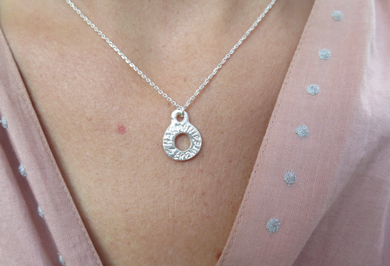 Pendentif gravé harmonie sérénité or ou argent