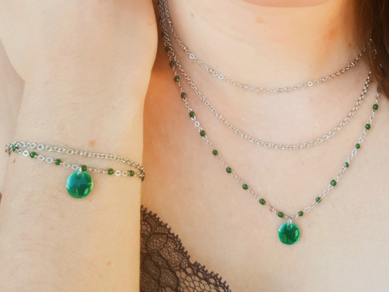Bracelet et collier multi-rangs