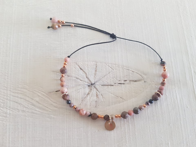 Bracelet en pierres fines