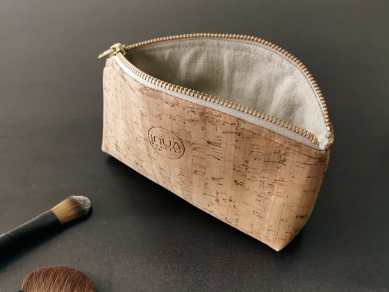 Trousse demi-lune vegan en liège