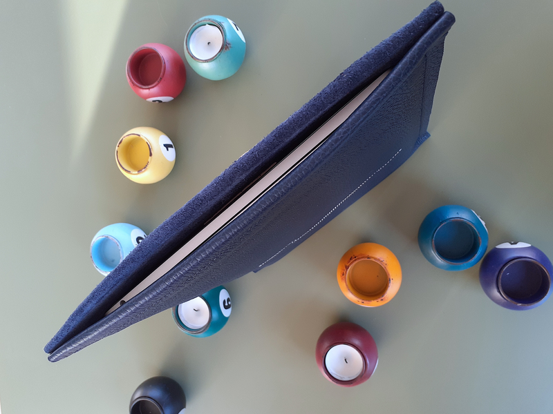 Écrin pour ordinateur portable en cuir