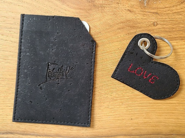 Duo en liège : porte carte et porte clé LOVE