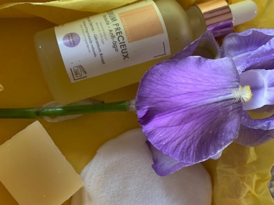 Soin visage : Savon, sérum et lingettes démaquillantes