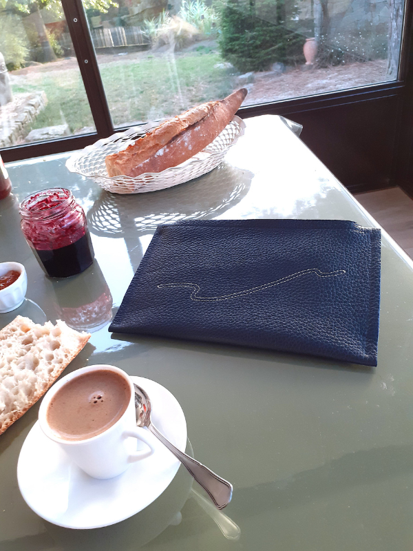 Lot de 2 pochettes cuir de veau grainé