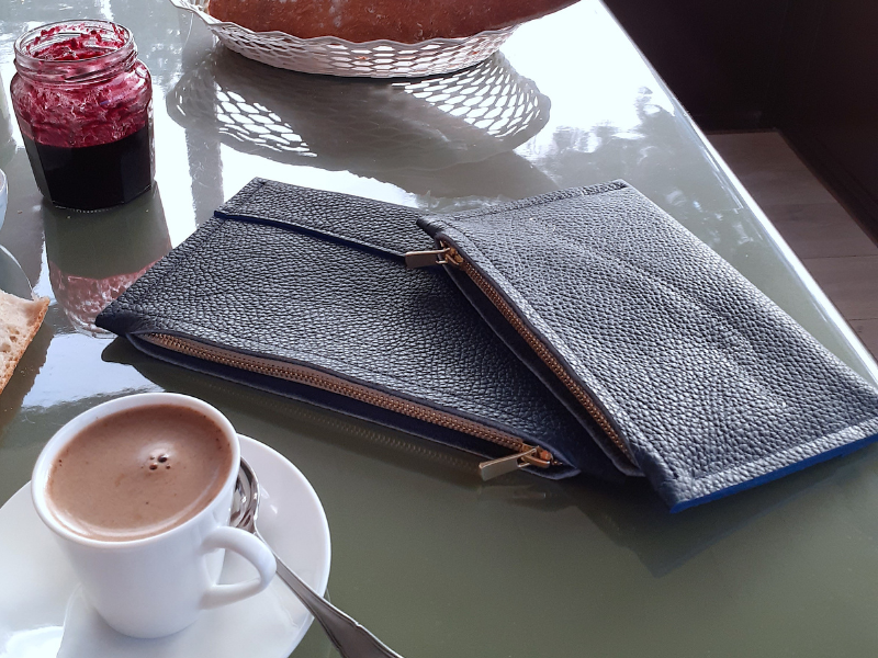 Lot de 2 pochettes cuir de veau grainé