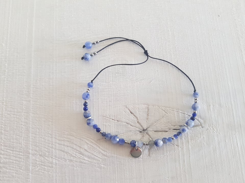 Bracelet en pierres fines
