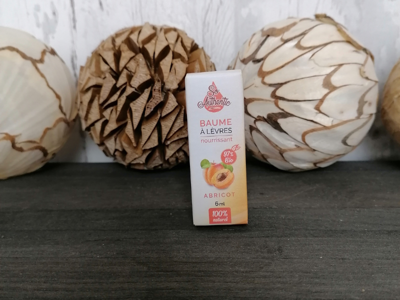 Assortiment exception de savons, huile, crème, baume, bougie